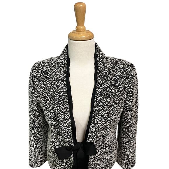 Ann Taylor Jacket Blazer Sz 4 Black Bow Closure Marled Short Office Careerwear - Picture 2 of 12